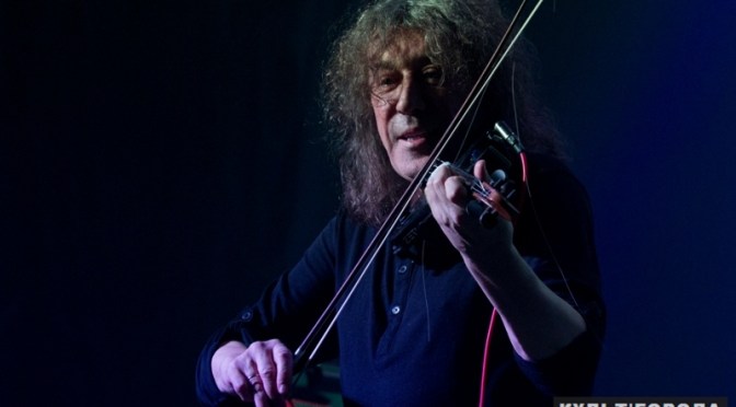 Владимир Кузьмин выступил с концертом в Международный женский день