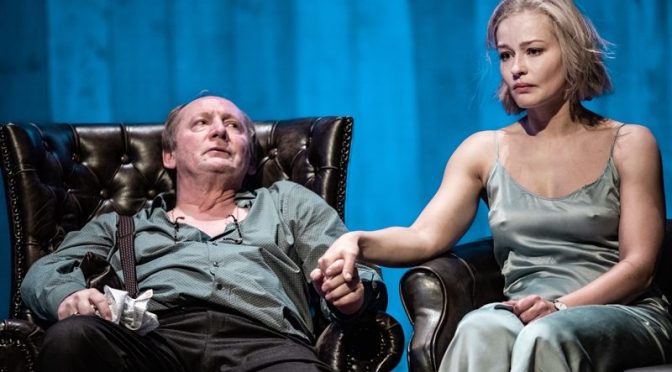 «Дядя Ваня» и «Ревизор» получили награду «Гвоздь сезона»