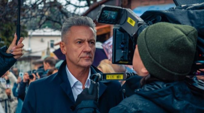 Олег Меньшиков сыграет в криминальной драме «Ваша честь»