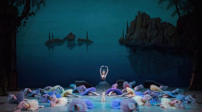 Выпускники Академии Русского балета отметят 95-летие Юрия Григоровича в Кремле