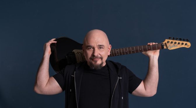 Сергей Трофимов споет для друзей на летнем концерте в Зеленом театре